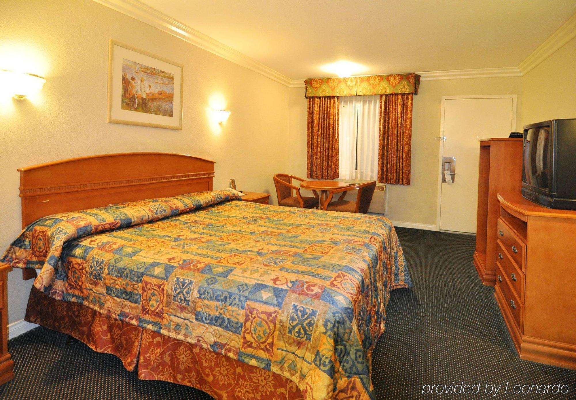 Orange Tustin Inn In Orange Chambre photo